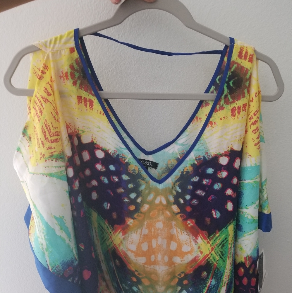 Cold shoulder top